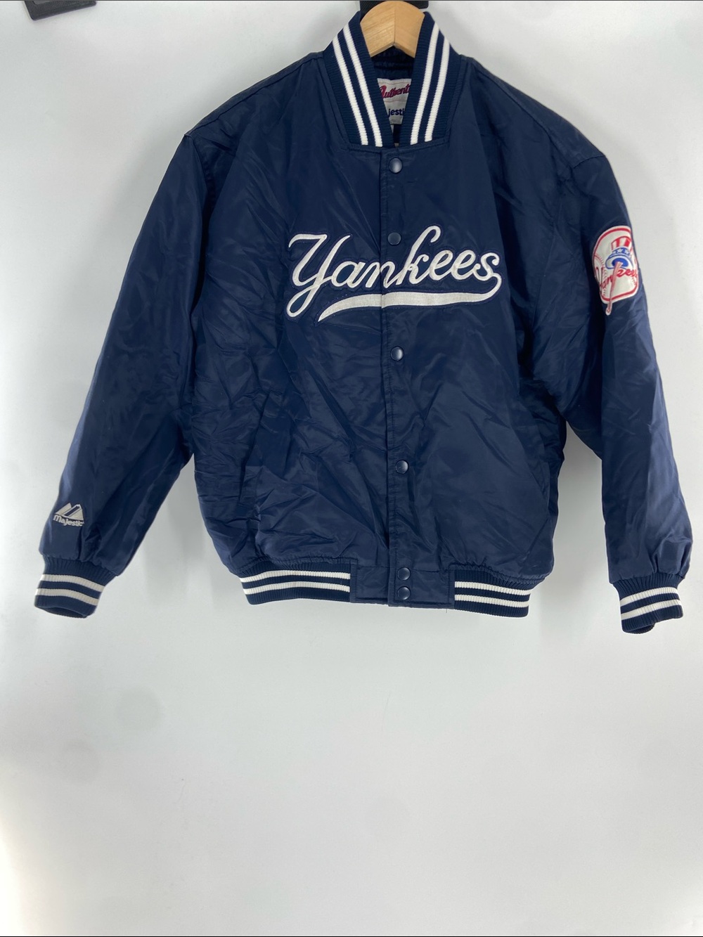 Majestic Navy Blue Yankees Bomber Jacket Size L Gently Used